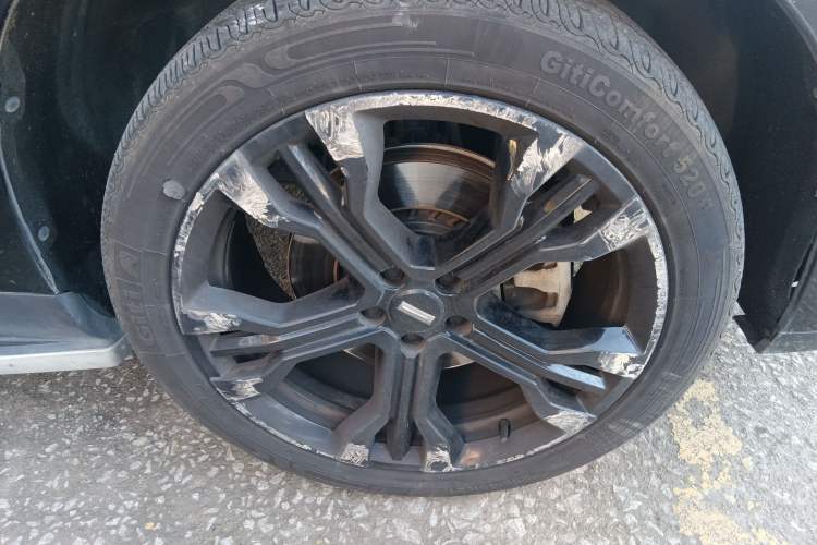 Used Wey VV7 2021 2.0T Technology Edition Right Front Wheel Hub