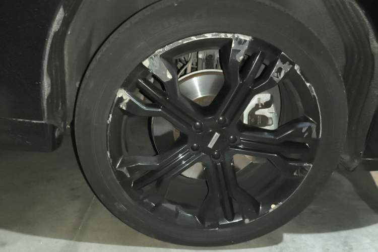 Used Wey VV7 2021 2.0T Technology Edition Right Front Wheel Hub