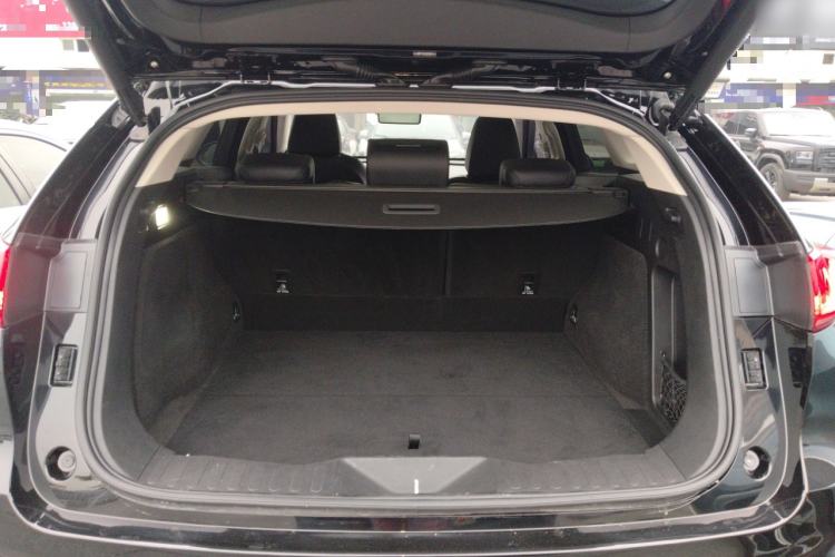 Used Wey VV7 2021 2.0T Technology Edition Trunk
