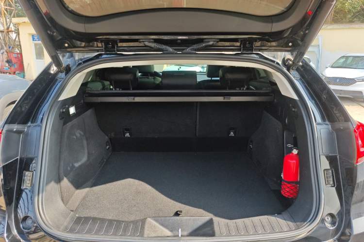 Used Wey VV7 2021 2.0T Technology Edition Trunk