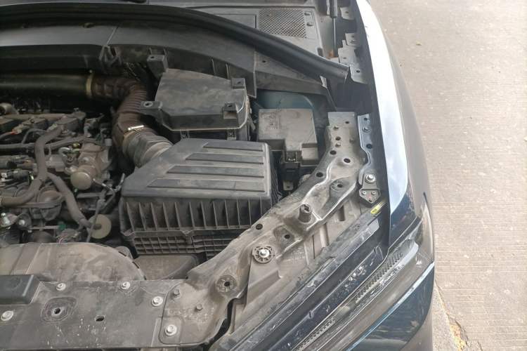Used Wey VV7 2021 2.0T Technology Edition Engine Bay Left