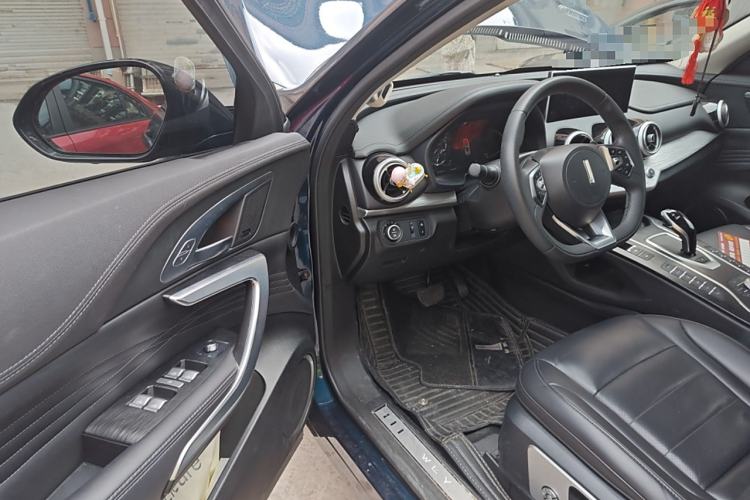 Used Wey VV7 2021 2.0T Technology Edition Interior 3