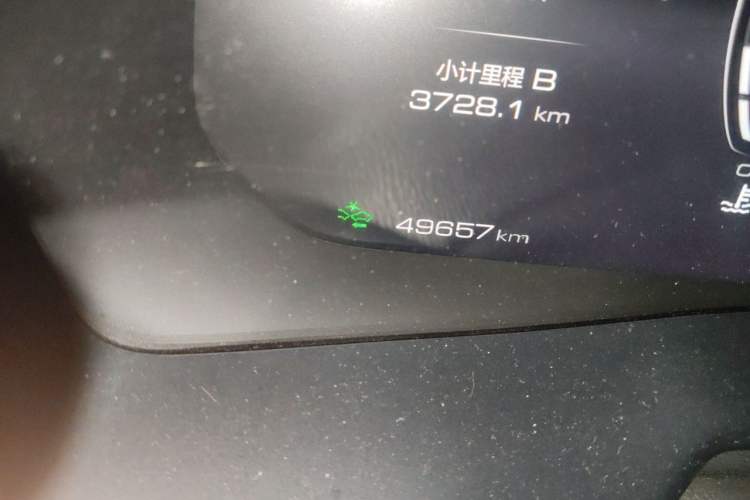 Used Wey VV7 2021 2.0T Technology Edition Odometer Close Up