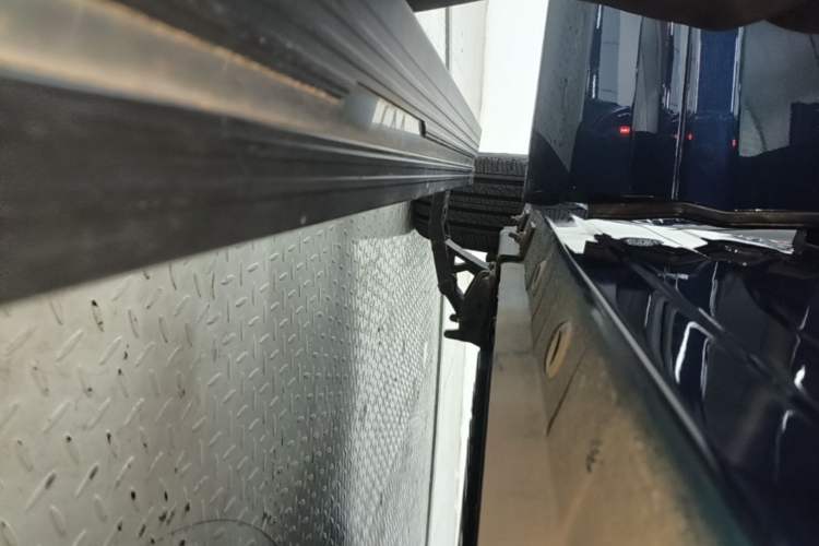 Used Wey VV7 2021 2.0T Technology Edition Right Side Sill
