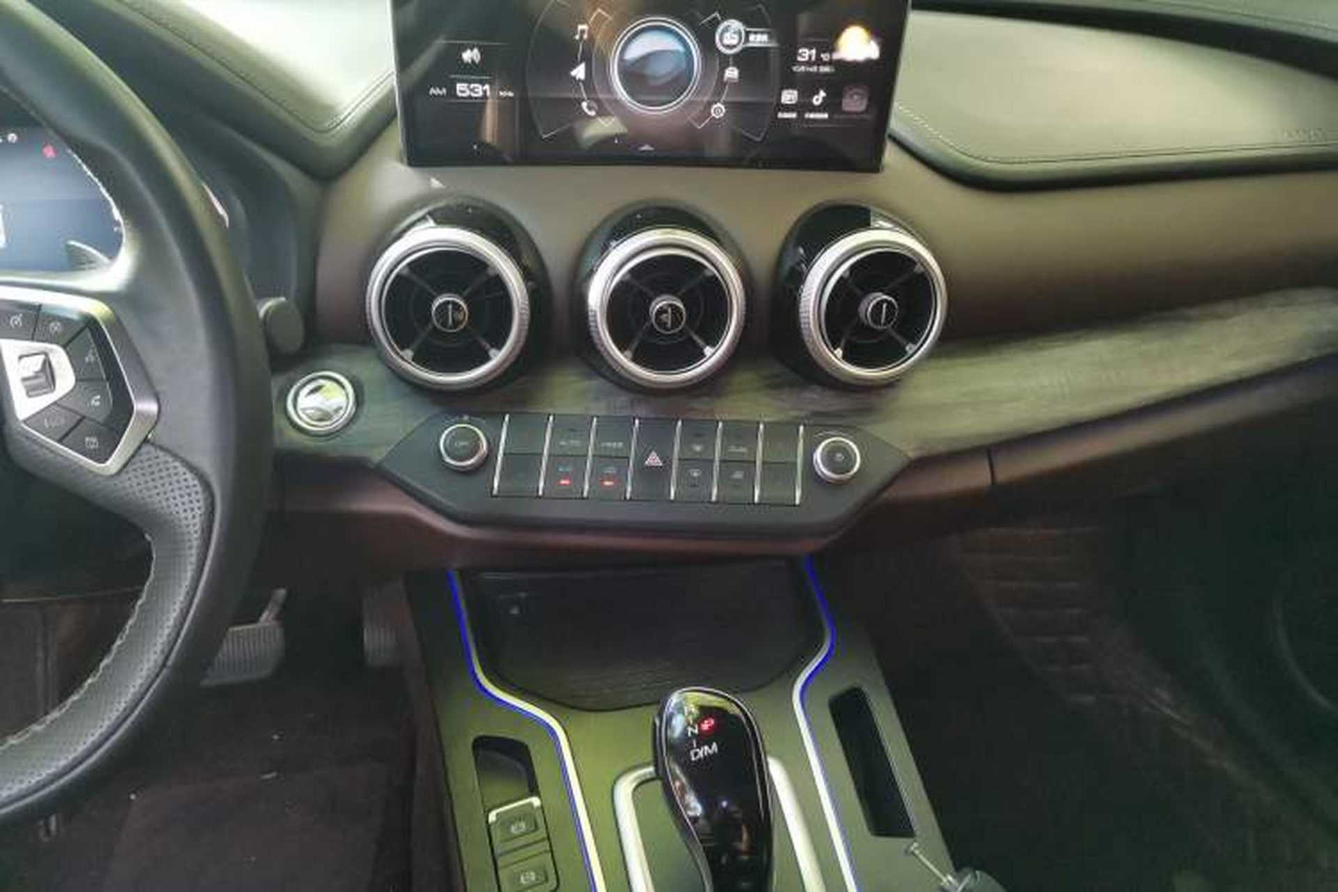 Used Wey VV7 2021 2.0T Technology Edition Audio And AC Panel