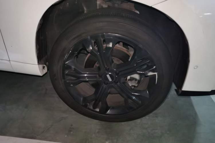 Used Wey VV7 2021 2.0T Technology Edition Right Front Wheel Hub