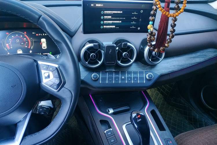 Used Wey VV7 GT 2020 2.0T Flagship Edition Audio And AC Panel