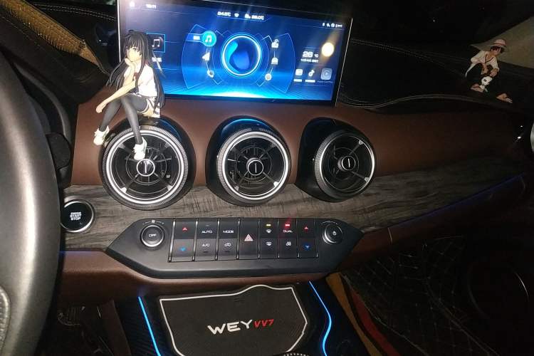 Used Wey VV7 GT 2020 2.0T Flagship Edition Audio And AC Panel