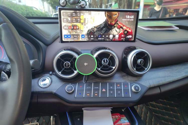 Used Wey VV7 GT 2020 2.0T Flagship Edition Audio And AC Panel