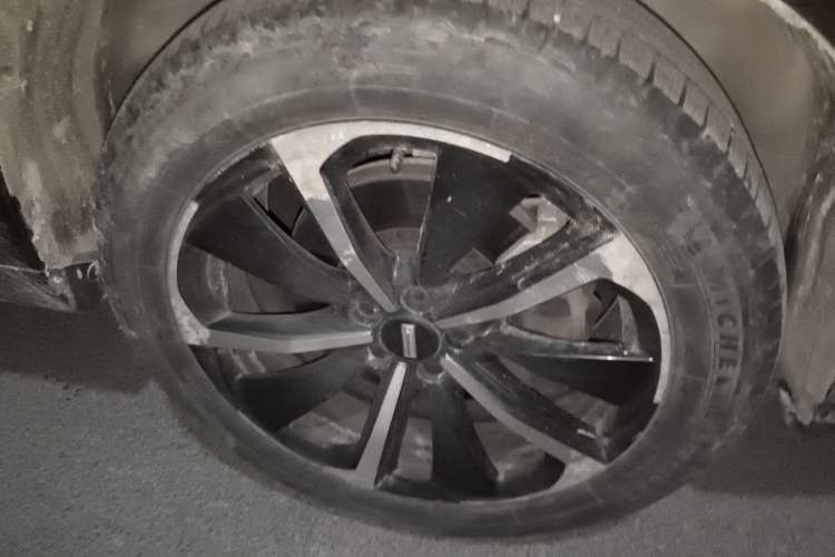 Used Wey VV7 GT 2020 2.0T Ultra-Luxury Version Right Front Wheel Hub