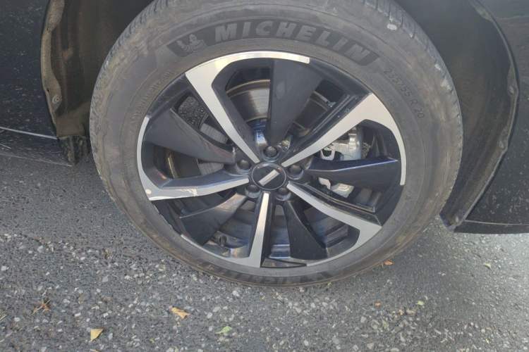 Used Wey VV7 GT 2020 2.0T Flagship Edition Right Front Wheel Hub