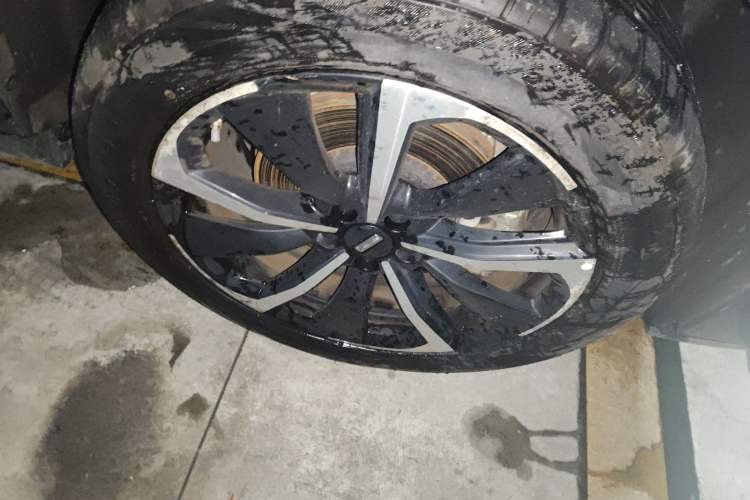 Used Wey VV7 GT 2020 2.0T Flagship Edition Right Front Wheel Hub