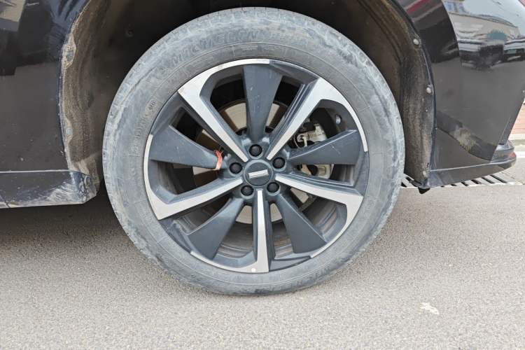 Used Wey VV7 GT 2020 2.0T Flagship Edition Right Front Wheel Hub