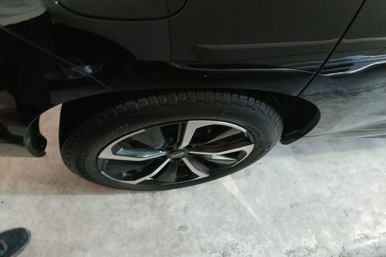 Used Wey VV7 GT 2020 2.0T Flagship Edition Right Rear Wheel Hub