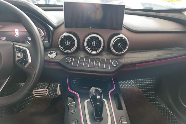 Used Wey VV7 GT 2020 2.0T Flagship Edition Audio And AC Panel