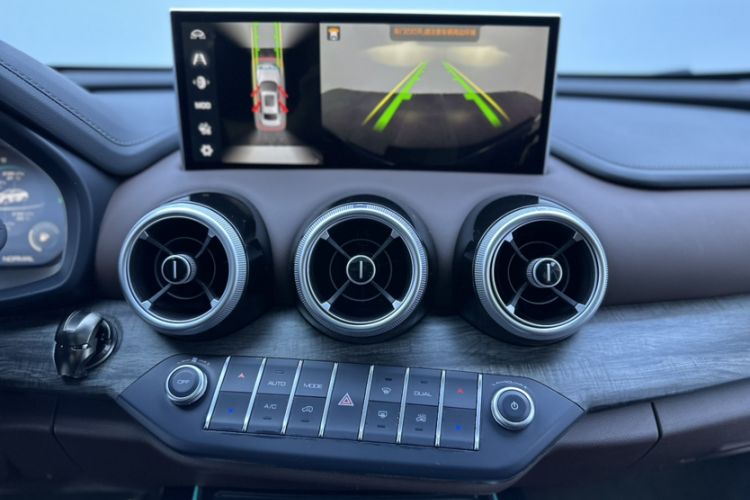 Used Wey VV7 GT 2020 2.0T Flagship Edition Audio And AC Panel