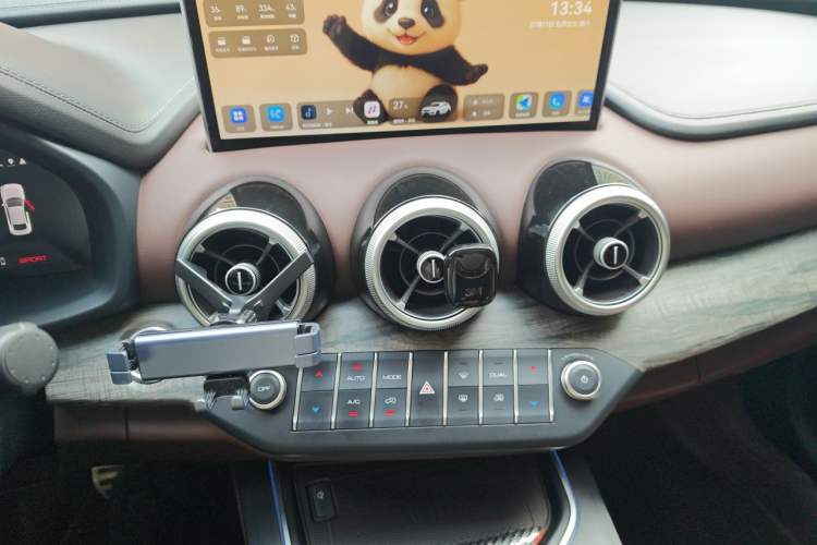 Used Wey VV7 GT 2020 2.0T Flagship Edition Audio And AC Panel