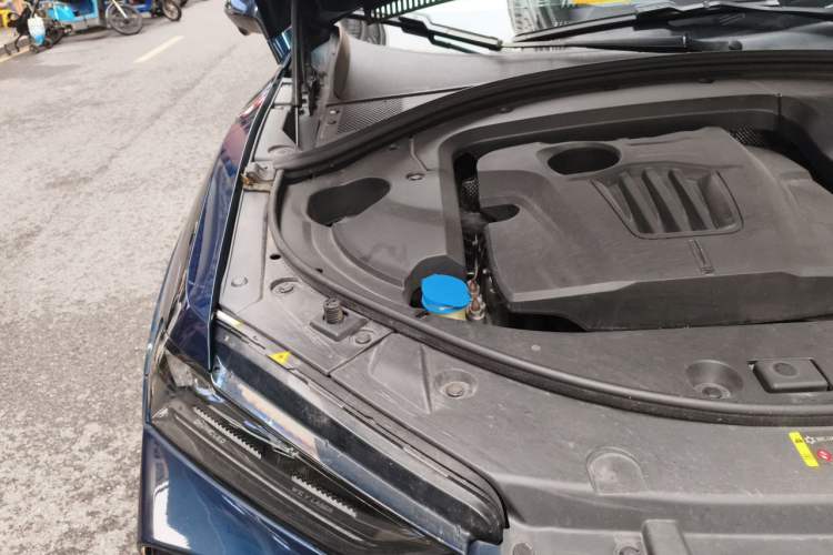 Used Wey VV7 GT 2020 2.0T Brabus Automotive Limited Edition Engine Bay Right