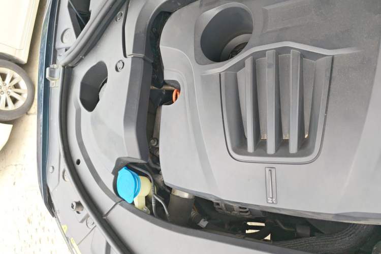 Used Wey VV7 GT 2020 2.0T Flagship Edition Engine Bay Right