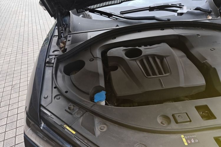 Used Wey VV7 GT 2020 2.0T Flagship Edition Engine Bay Right