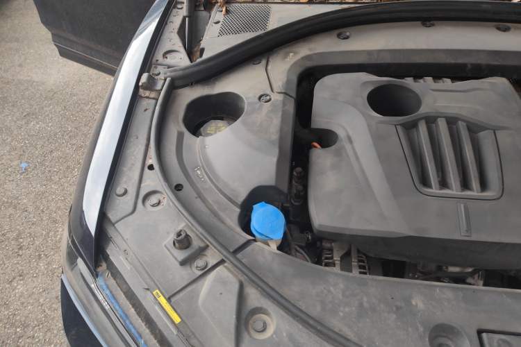 Used Wey VV7 GT 2020 2.0T Flagship Edition Engine Bay Right