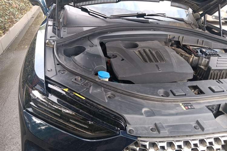 Used Wey VV7 GT 2020 2.0T Flagship Edition Engine Bay Right
