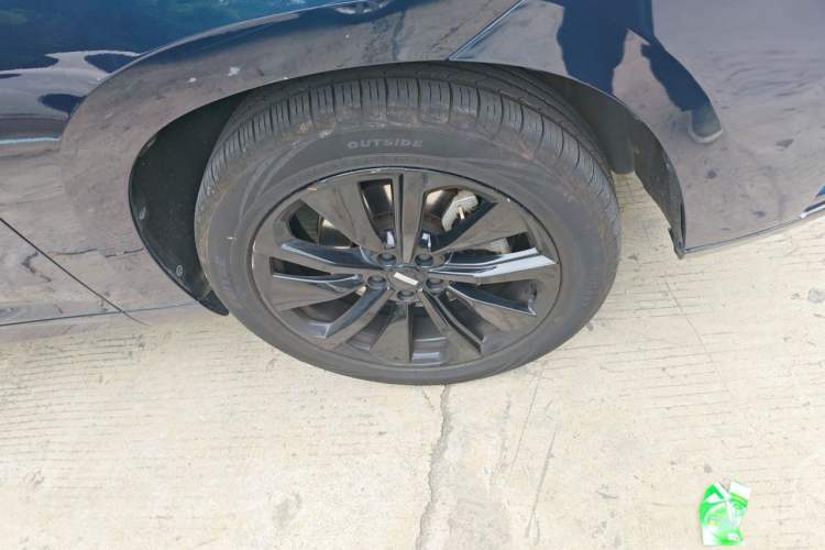 Used Wey VV7 GT 2020 2.0T Flagship Edition Right Front Wheel Hub