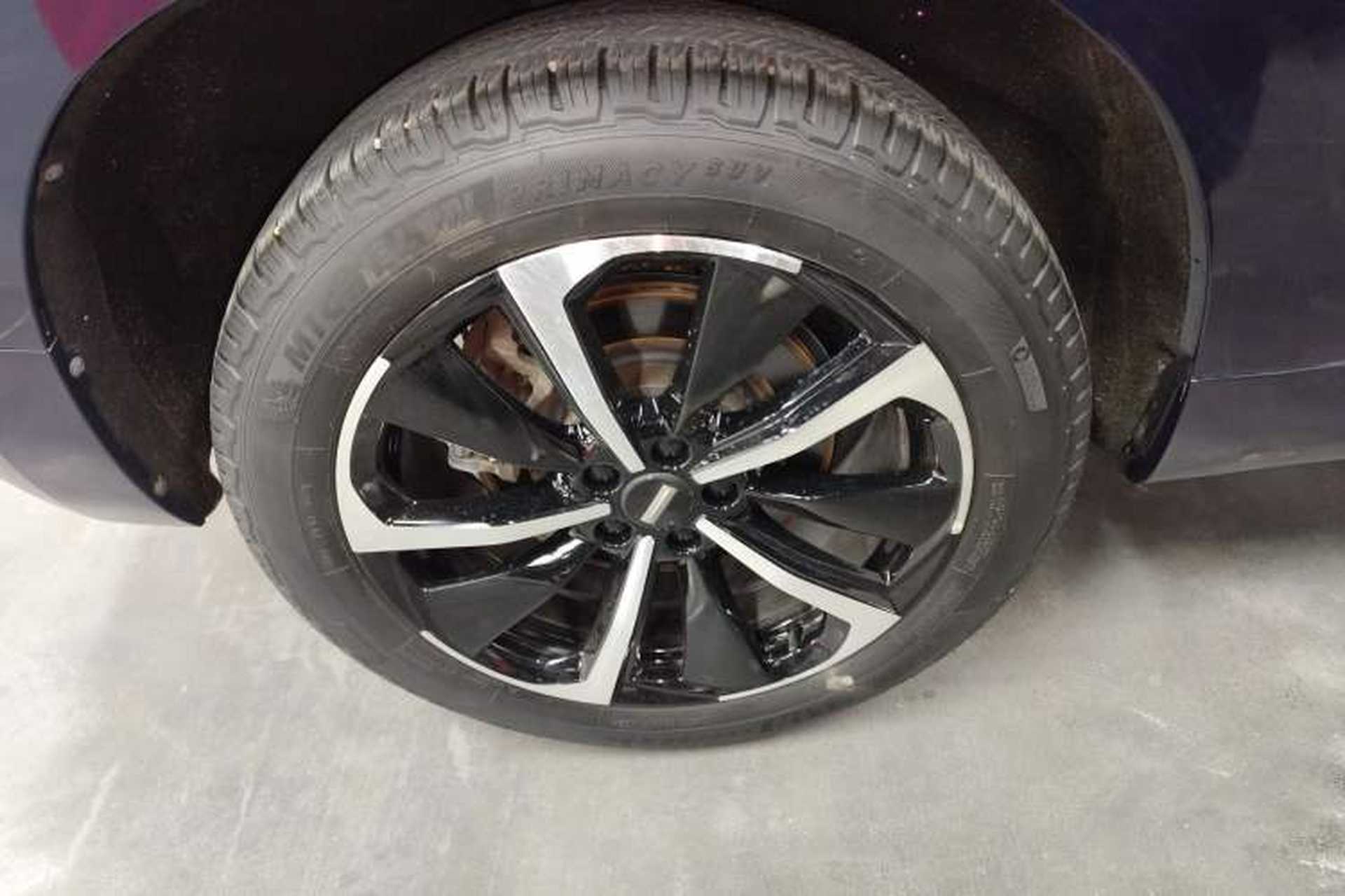 Used Wey VV7 GT 2020 2.0T Flagship Edition Right Rear Wheel Hub