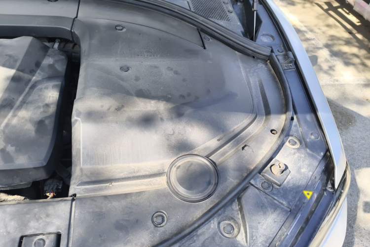 Used Wey VV7 GT 2020 2.0T Flagship Edition Engine Bay Left