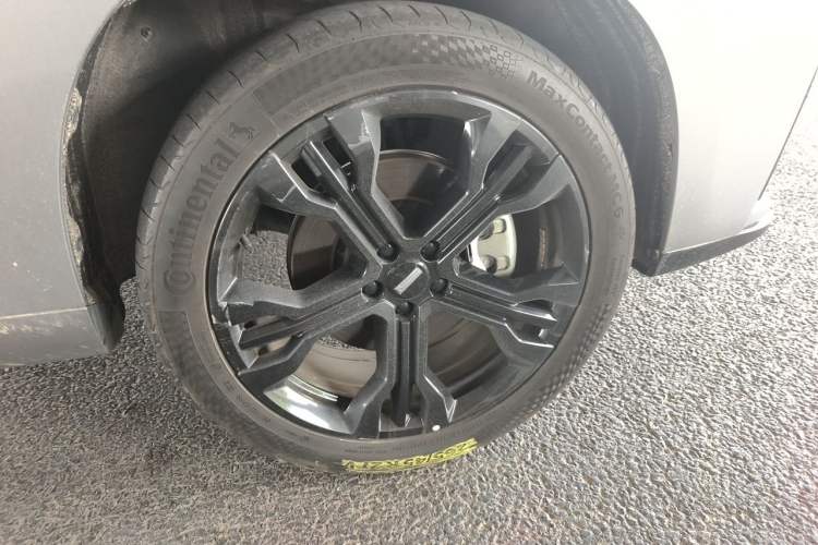 Used Wey VV7 GT 2020 2.0T Flagship Edition Right Front Wheel Hub