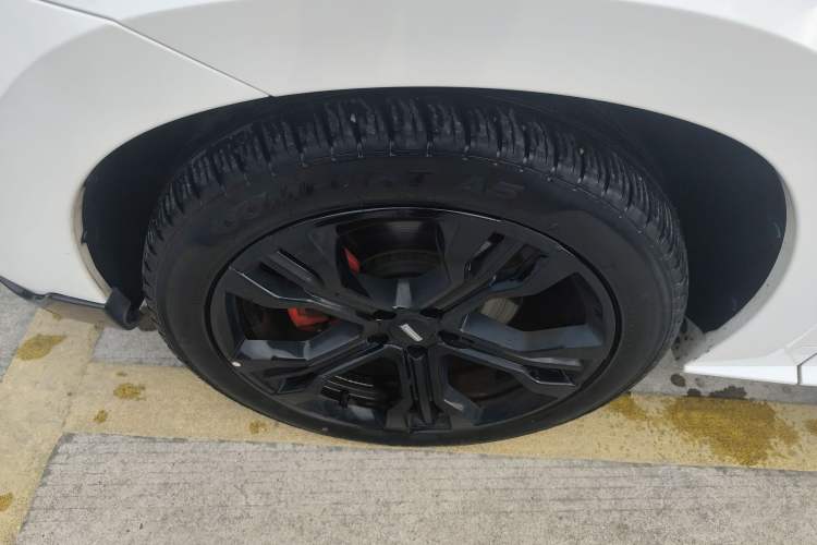 Used Wey VV7 GT 2020 2.0T Brabus Automotive Limited Edition Left Front Wheel Hub