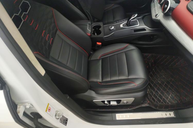 Used Wey VV7 GT 2020 2.0T Brabus Automotive Limited Edition Right Front Seat