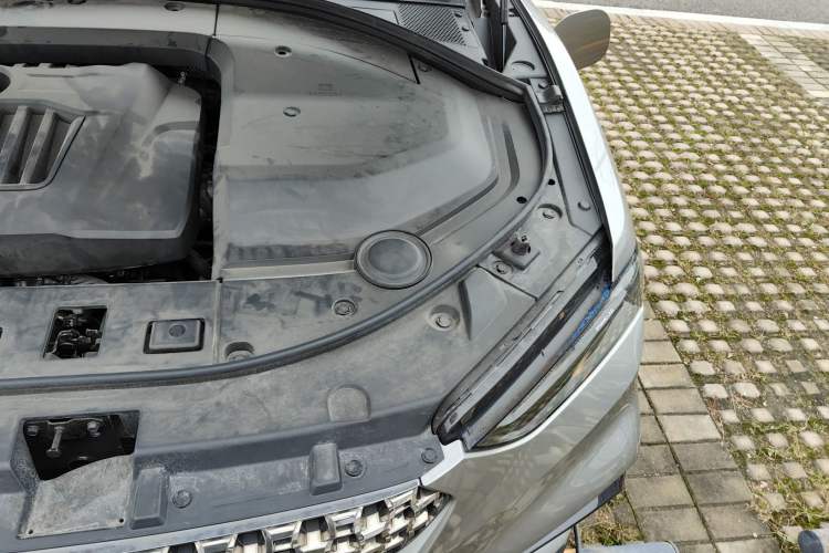 Used Wey VV7 New Energy 2020 PHEV 2.0T Flagship Model Engine Bay Left