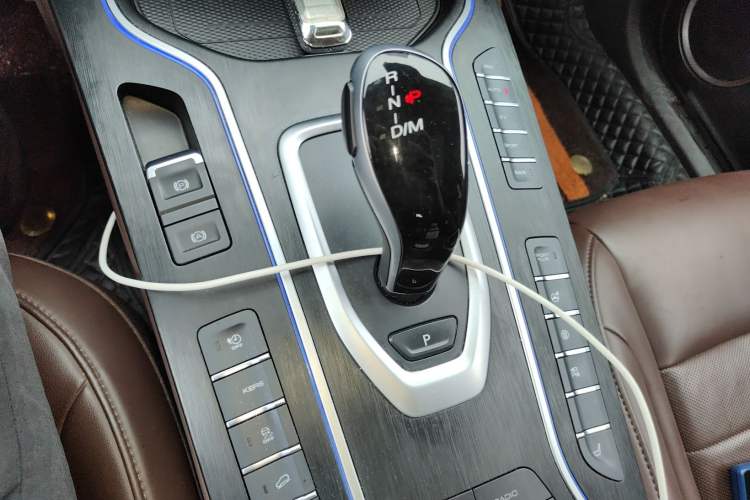 Used Wey VV7 New Energy 2020 PHEV 2.0T Flagship Model Gear Lever