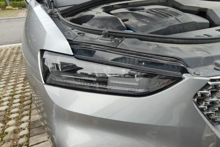 Used Wey VV7 New Energy 2020 PHEV 2.0T Flagship Model Right Front Headlight