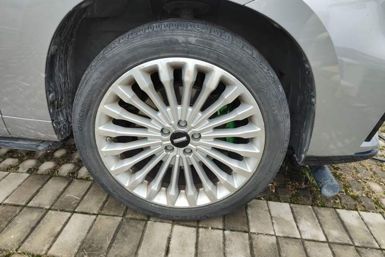 Used Wey VV7 New Energy 2020 PHEV 2.0T Flagship Model Right Front Wheel Hub