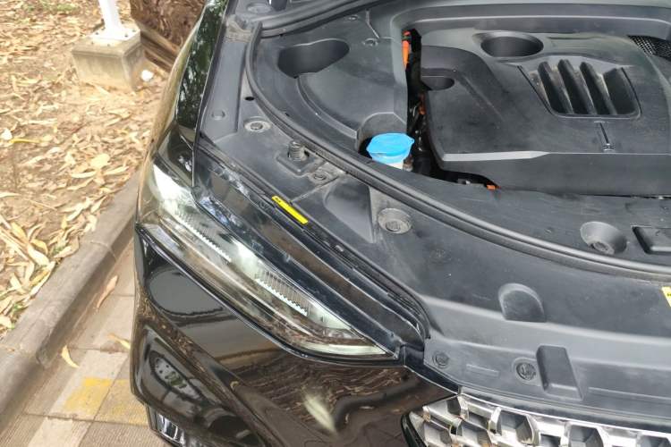 Used Wey VV7 New Energy 2020 PHEV 2.0T Flagship Model Engine Bay Right