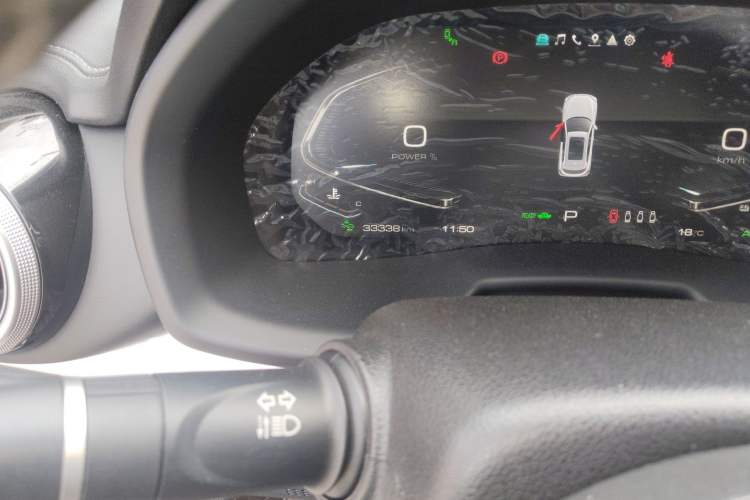 Used Wey VV7 New Energy 2020 PHEV 2.0T Flagship Model Odometer Close Up