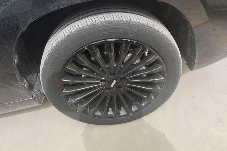 Used Wey VV7 New Energy 2020 PHEV 2.0T Flagship Model Right Front Wheel Hub