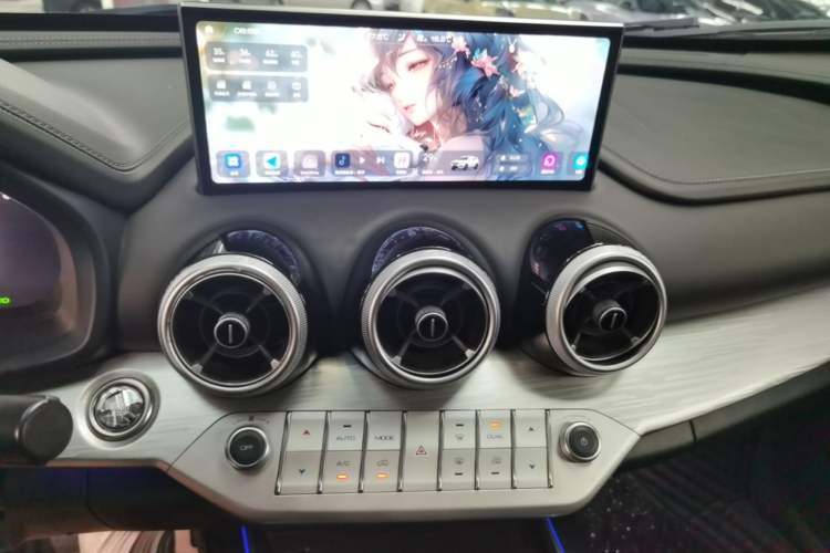 Used Wey VV7 New Energy 2020 PHEV 2.0T Flagship Model Audio And AC Panel