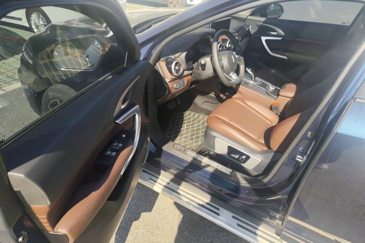 Used Wey VV7 New Energy 2020 PHEV 2.0T Luxury Model Driver Seat