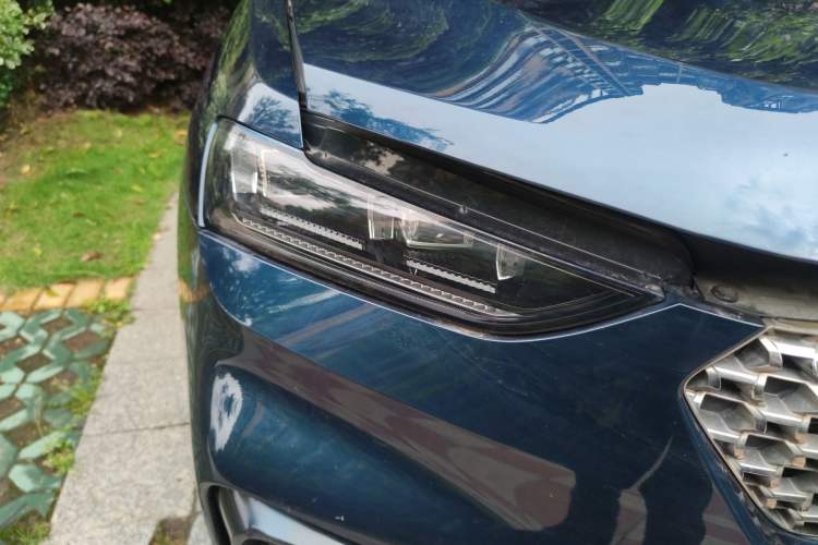 Used Wey VV7 New Energy 2020 PHEV 2.0T Luxury Model Exterior 6