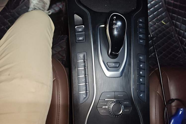 Used Wey VV7 New Energy 2020 PHEV 2.0T Flagship Model Gear Lever