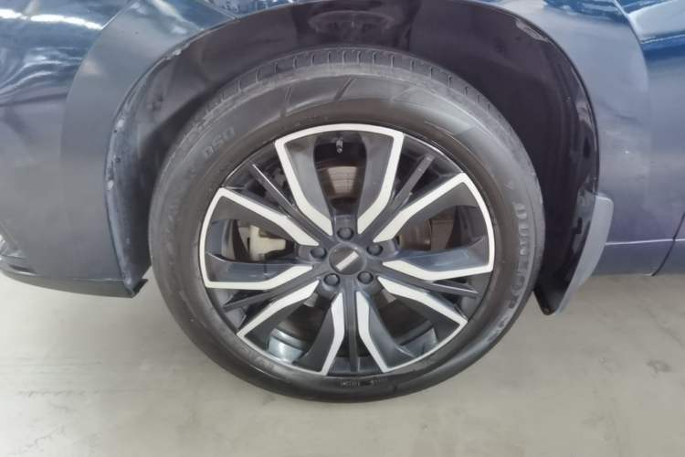 Used Wey VV7 New Energy 2020 PHEV 2.0T Flagship Model Left Front Wheel Hub