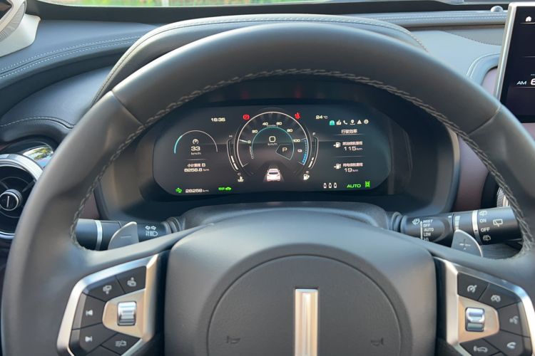 Used Wey VV7 New Energy 2020 PHEV 2.0T Flagship Model Odometer Close Up