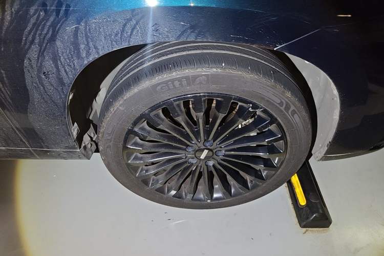 Used Wey VV7 New Energy 2020 PHEV 2.0T Flagship Model Right Front Wheel Hub