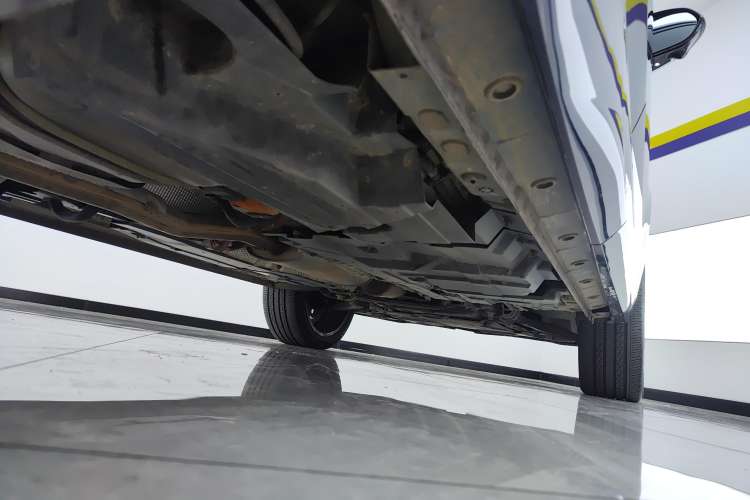 Used Wey VV7 New Energy 2020 PHEV 2.0T Flagship Model Right Side Sill