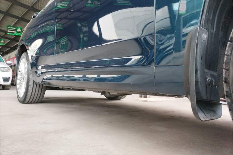 Used Wey VV7 New Energy 2020 PHEV 2.0T Flagship Model Right Side Sill