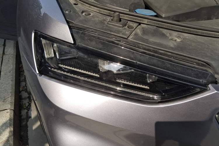Used Wey VV7 New Energy 2020 PHEV 2.0T Flagship Model Right Front Headlight