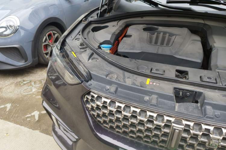 Used Wey VV7 New Energy 2020 PHEV 2.0T Flagship Model Engine Bay Right